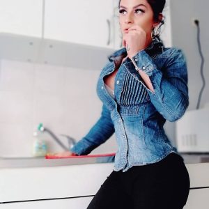 Léa - rencontre-Soumise-Le Mans